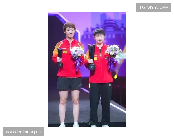 恭喜,孙颖莎王曼昱从上海交通大学毕业啦!深大盛赞孙颖莎9年贡献!_乒超_赛场_国乒